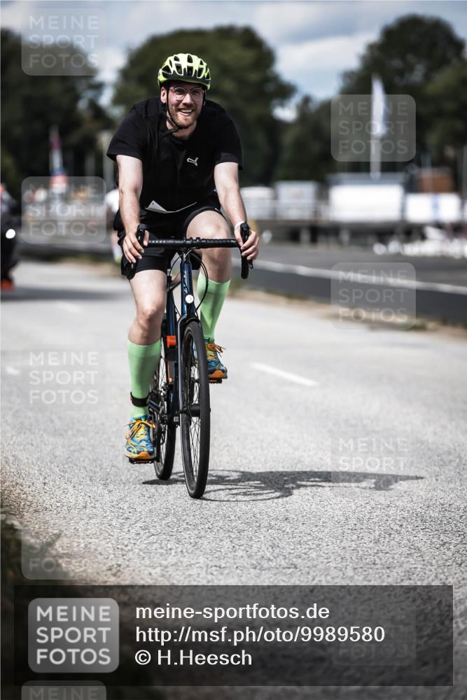 16.08.2026 - KN Förde Triathlon 2026 H.Heesch http://msf.ph/oto/9989580 16.08.2026 13:21:42 Radfahren 595, 704, 705, 730, 736 meine-sportfotos.de
