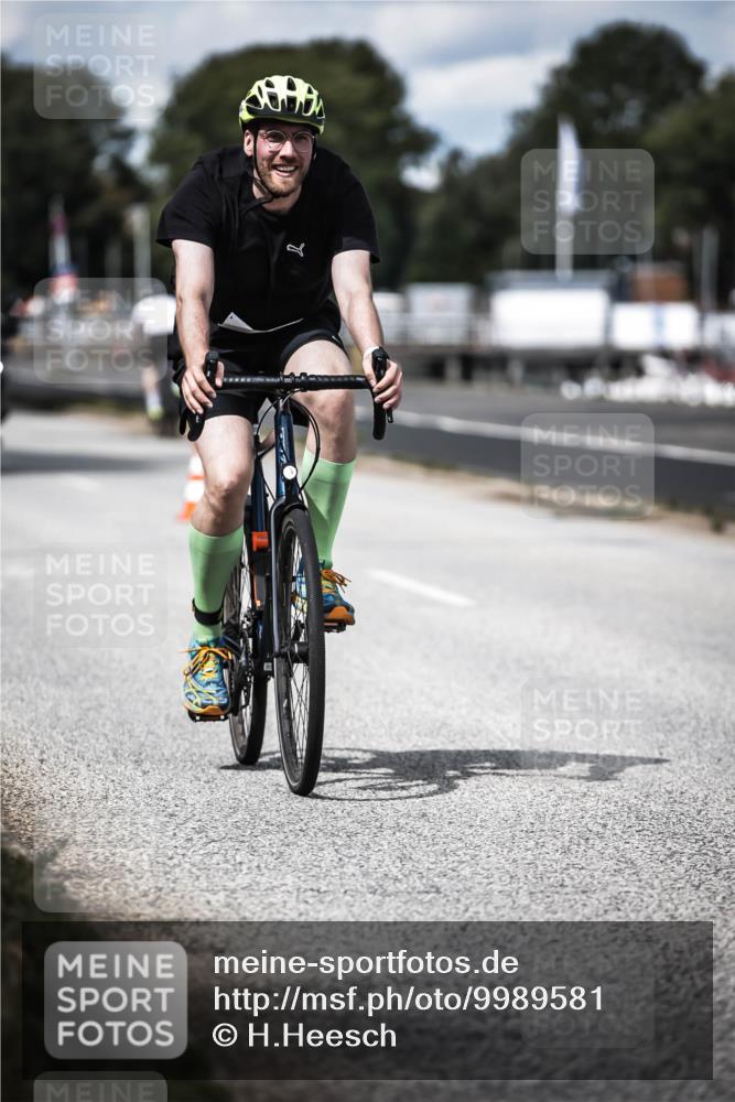 16.08.2026 - KN Förde Triathlon 2026 H.Heesch http://msf.ph/oto/9989581 16.08.2026 13:21:42 Radfahren 595, 704, 705, 730, 736 meine-sportfotos.de