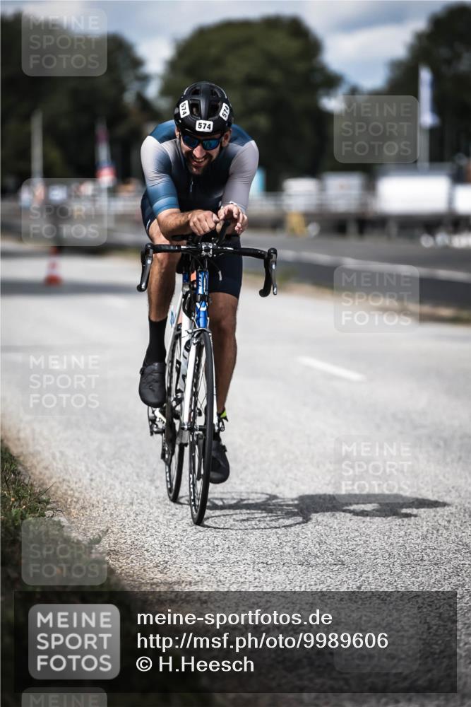 16.08.2026 - KN Förde Triathlon 2026 H.Heesch http://msf.ph/oto/9989606 16.08.2026 13:21:45 Radfahren 595, 704, 705, 730 meine-sportfotos.de