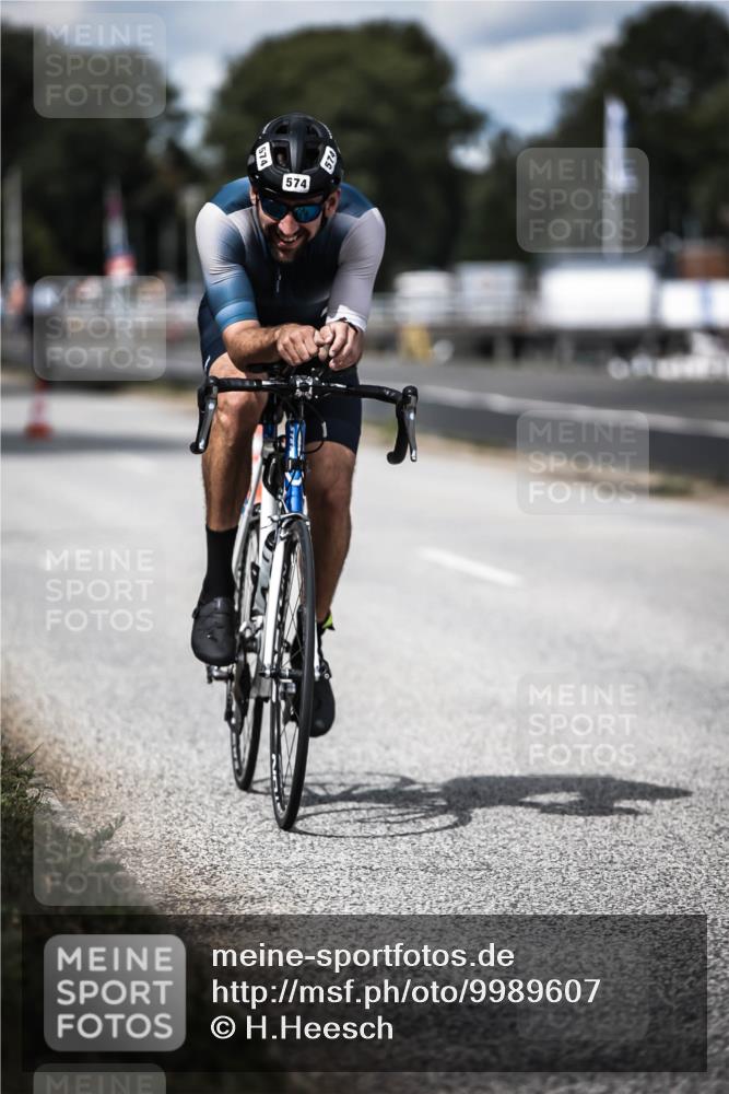 16.08.2026 - KN Förde Triathlon 2026 H.Heesch http://msf.ph/oto/9989607 16.08.2026 13:21:45 Radfahren 595, 704, 705, 730 meine-sportfotos.de
