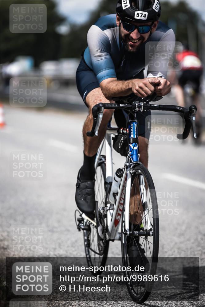 16.08.2026 - KN Förde Triathlon 2026 H.Heesch http://msf.ph/oto/9989616 16.08.2026 13:21:45 Radfahren 595, 704, 705, 730 meine-sportfotos.de