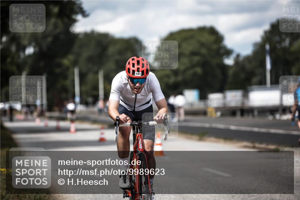 16.08.2026 - KN Förde Triathlon 2026 H.Heesch http://msf.ph/oto/9989623 16.08.2026 13:21:50 Radfahren 555 meine-sportfotos.de