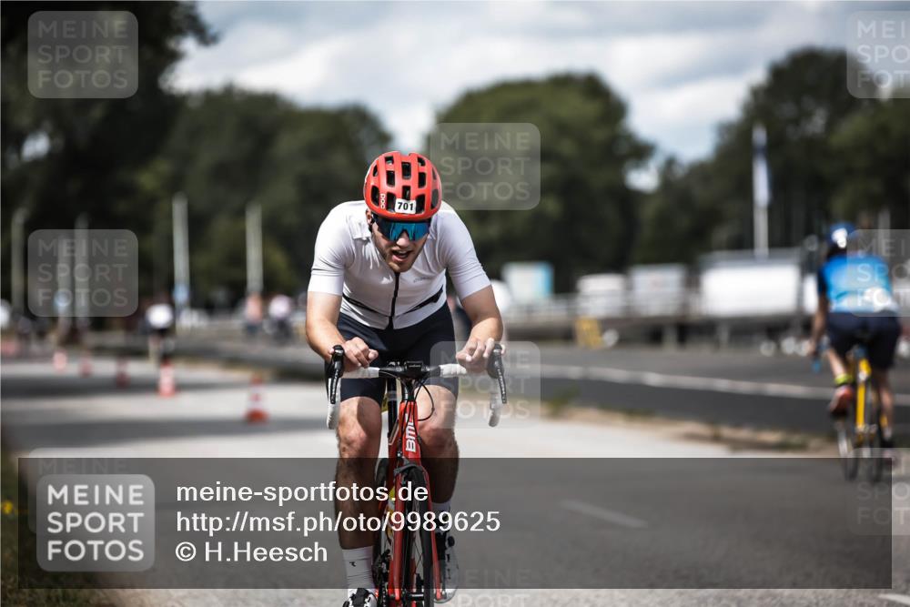 16.08.2026 - KN Förde Triathlon 2026 H.Heesch http://msf.ph/oto/9989625 16.08.2026 13:21:50 Radfahren 555 meine-sportfotos.de