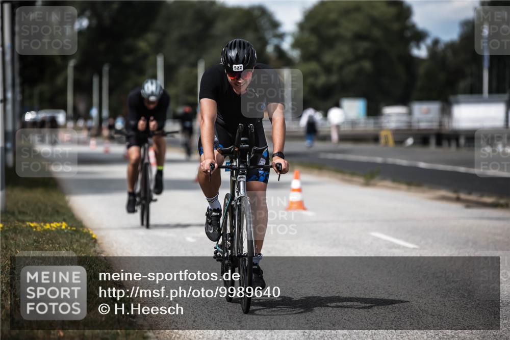 16.08.2026 - KN Förde Triathlon 2026 H.Heesch http://msf.ph/oto/9989640 16.08.2026 13:22:04 Radfahren 577, 716 meine-sportfotos.de