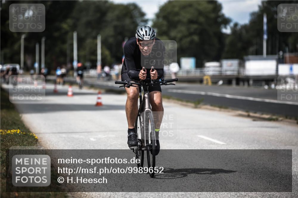 16.08.2026 - KN Förde Triathlon 2026 H.Heesch http://msf.ph/oto/9989652 16.08.2026 13:22:05 Radfahren 577, 716 meine-sportfotos.de
