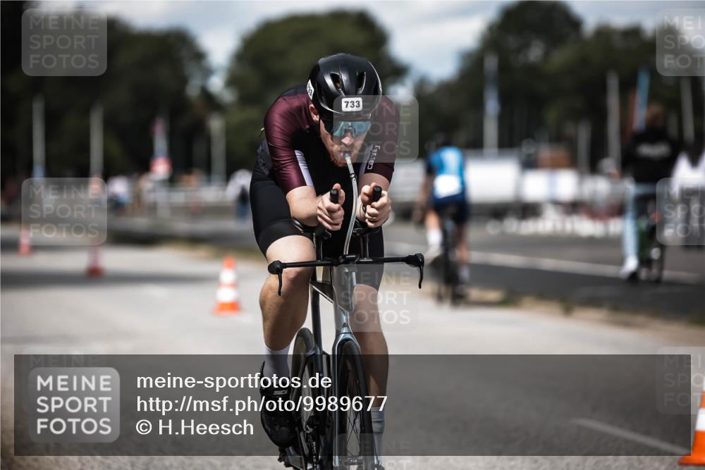 16.08.2026 - KN Förde Triathlon 2026 H.Heesch http://msf.ph/oto/9989677 16.08.2026 13:22:15 Radfahren  meine-sportfotos.de