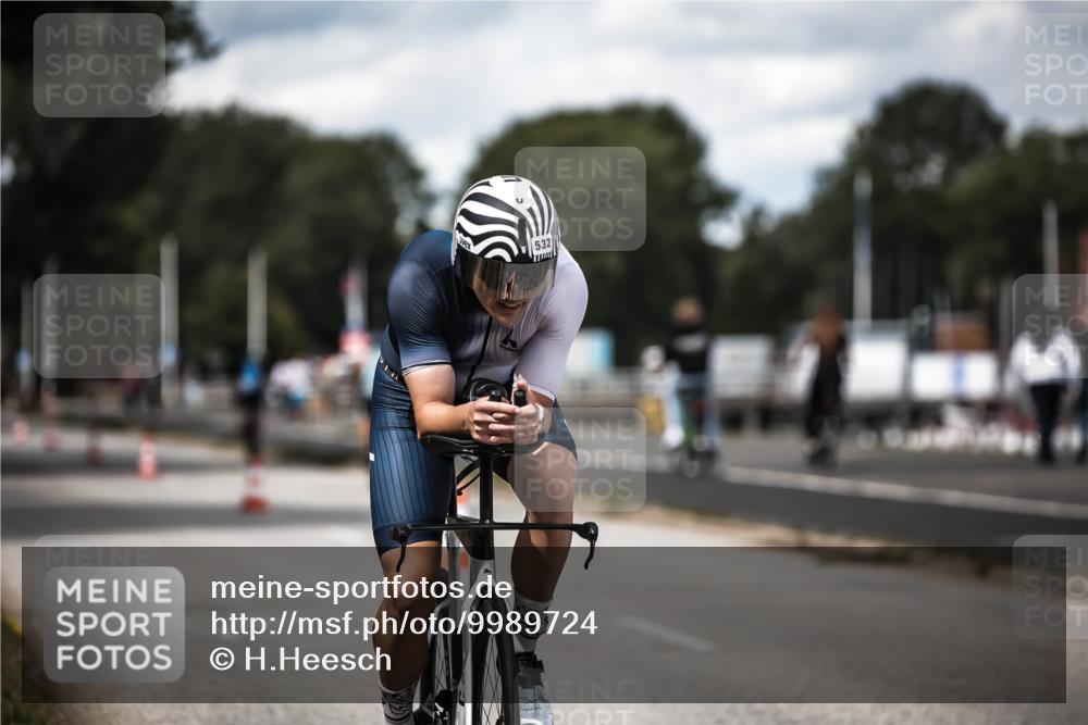 16.08.2026 - KN Förde Triathlon 2026 H.Heesch http://msf.ph/oto/9989724 16.08.2026 13:22:22 Radfahren 548, 599 meine-sportfotos.de