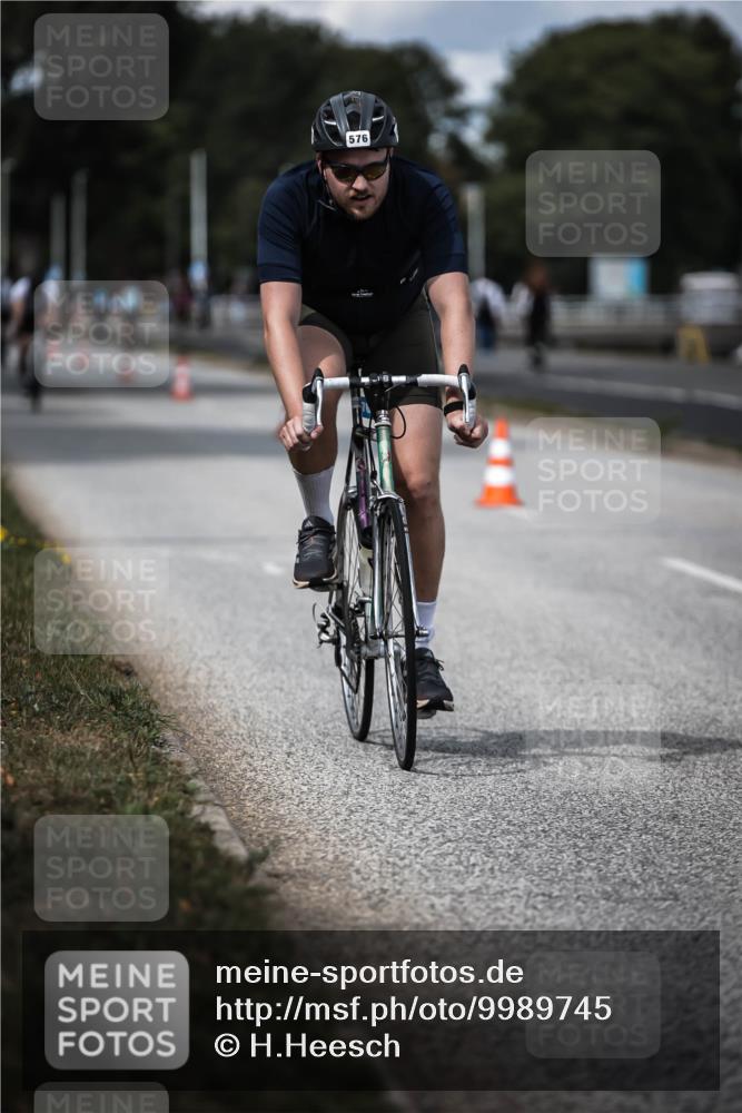 16.08.2026 - KN Förde Triathlon 2026 H.Heesch http://msf.ph/oto/9989745 16.08.2026 13:22:32 Radfahren 576, 601, 721 meine-sportfotos.de