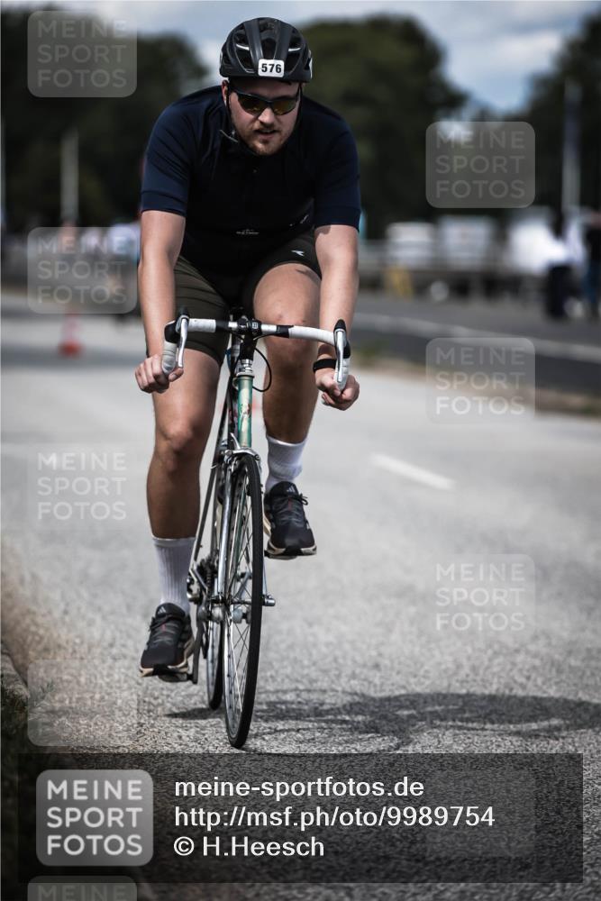 16.08.2026 - KN Förde Triathlon 2026 H.Heesch http://msf.ph/oto/9989754 16.08.2026 13:22:33 Radfahren 576, 601, 721 meine-sportfotos.de