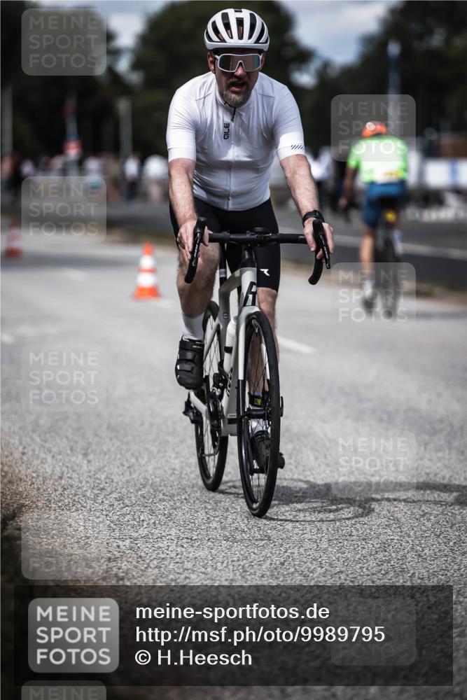16.08.2026 - KN Förde Triathlon 2026 H.Heesch http://msf.ph/oto/9989795 16.08.2026 13:22:42 Radfahren 737 meine-sportfotos.de