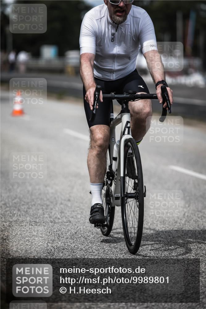 16.08.2026 - KN Förde Triathlon 2026 H.Heesch http://msf.ph/oto/9989801 16.08.2026 13:22:42 Radfahren 737 meine-sportfotos.de