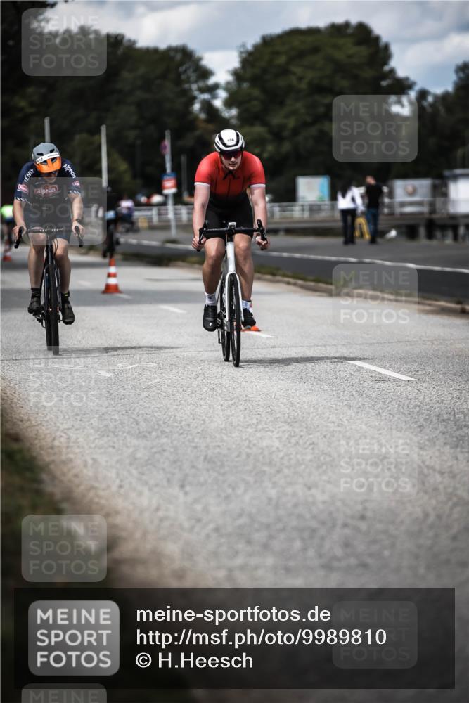 16.08.2026 - KN Förde Triathlon 2026 H.Heesch http://msf.ph/oto/9989810 16.08.2026 13:22:52 Radfahren 515, 539, 612 meine-sportfotos.de