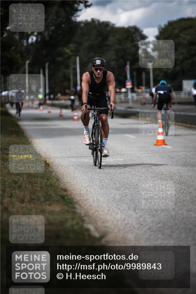 16.08.2026 - KN Förde Triathlon 2026 H.Heesch http://msf.ph/oto/9989843 16.08.2026 13:22:58 Radfahren 550, 612, 739 meine-sportfotos.de