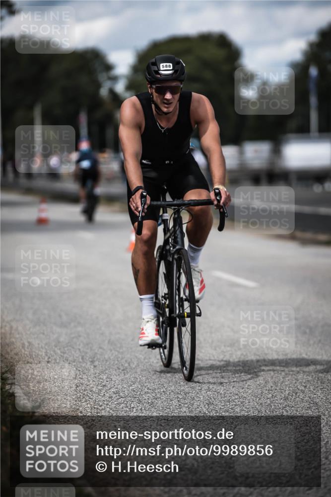 16.08.2026 - KN Förde Triathlon 2026 H.Heesch http://msf.ph/oto/9989856 16.08.2026 13:22:59 Radfahren 550, 739 meine-sportfotos.de
