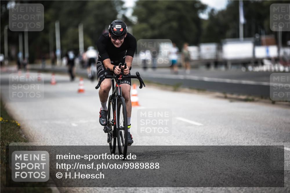 16.08.2026 - KN Förde Triathlon 2026 H.Heesch http://msf.ph/oto/9989888 16.08.2026 13:23:12 Radfahren 573, 708, 726, 727, 731 meine-sportfotos.de
