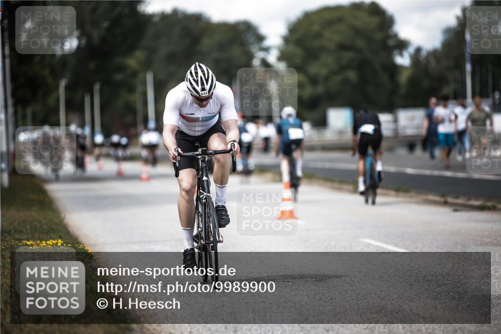 16.08.2026 - KN Förde Triathlon 2026 H.Heesch http://msf.ph/oto/9989900 16.08.2026 13:23:31 Radfahren  meine-sportfotos.de