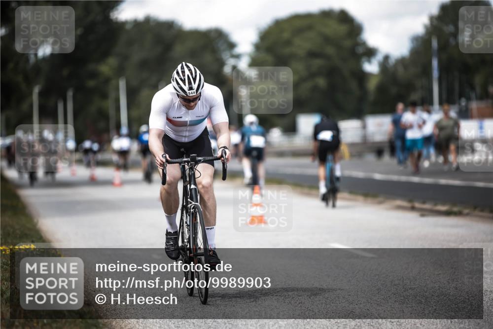 16.08.2026 - KN Förde Triathlon 2026 H.Heesch http://msf.ph/oto/9989903 16.08.2026 13:23:31 Radfahren  meine-sportfotos.de