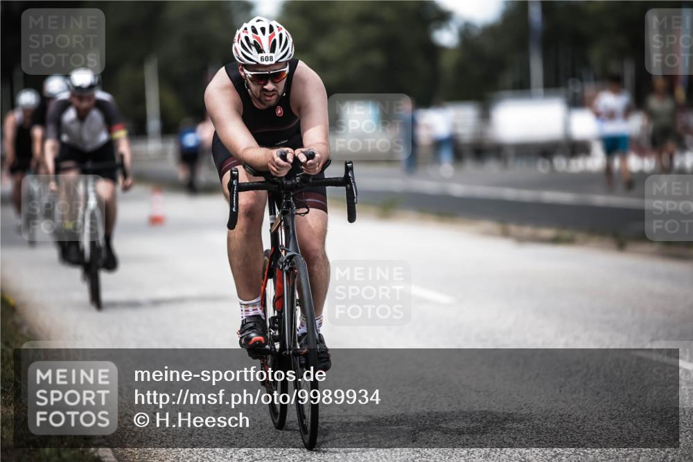 16.08.2026 - KN Förde Triathlon 2026 H.Heesch http://msf.ph/oto/9989934 16.08.2026 13:23:38 Radfahren 596, 608, 740, 747 meine-sportfotos.de