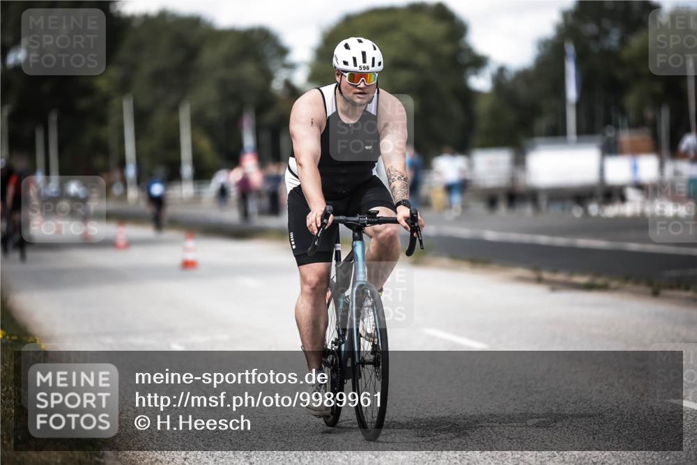 16.08.2026 - KN Förde Triathlon 2026 H.Heesch http://msf.ph/oto/9989961 16.08.2026 13:23:41 Radfahren 596, 608, 740, 747 meine-sportfotos.de