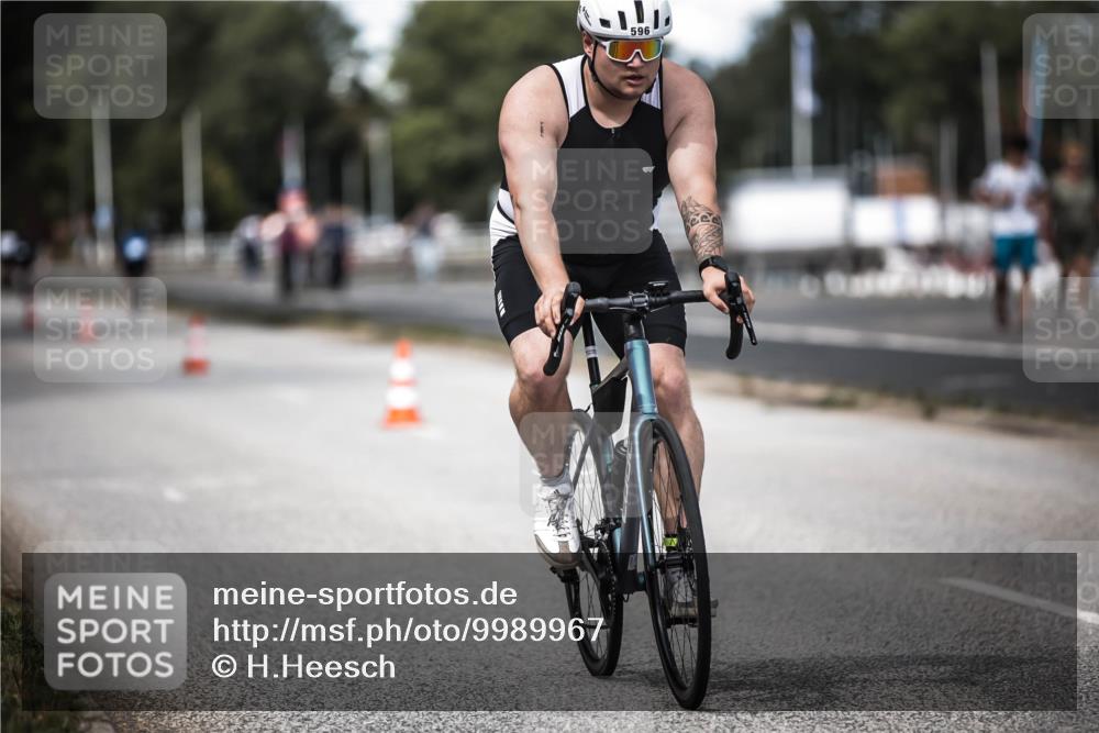 16.08.2026 - KN Förde Triathlon 2026 H.Heesch http://msf.ph/oto/9989967 16.08.2026 13:23:41 Radfahren 596, 608, 740, 747 meine-sportfotos.de
