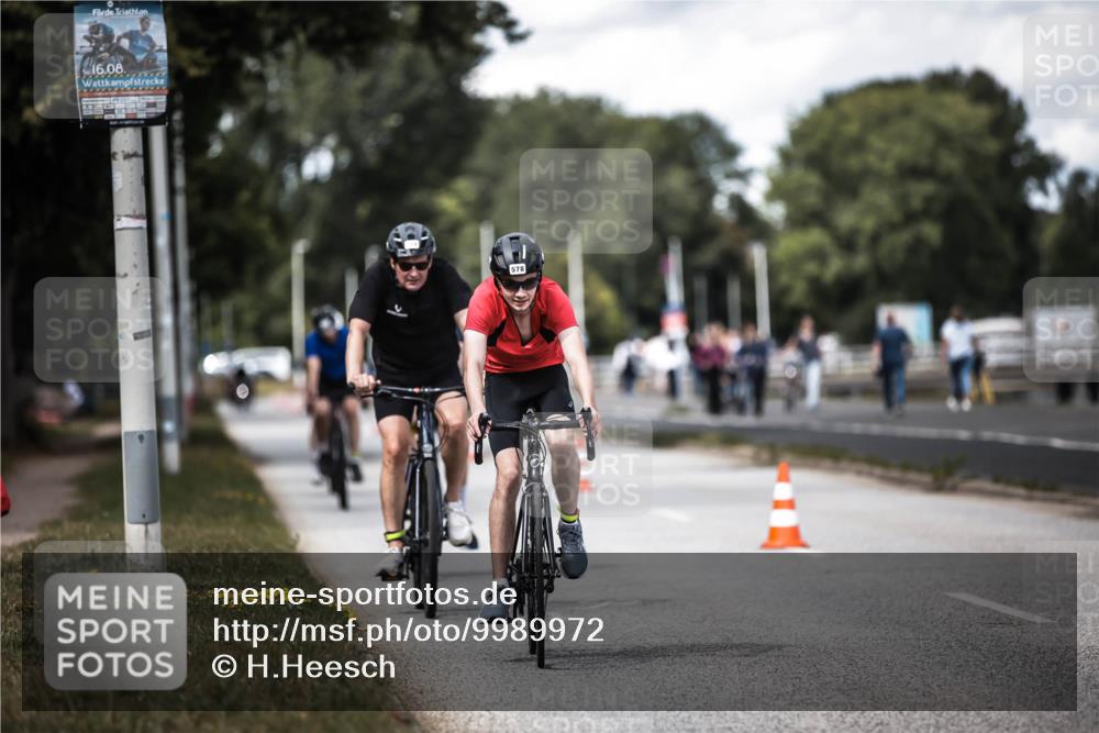 16.08.2026 - KN Förde Triathlon 2026 H.Heesch http://msf.ph/oto/9989972 16.08.2026 13:23:46 Radfahren 517, 535, 578, 581, 729, 740 meine-sportfotos.de