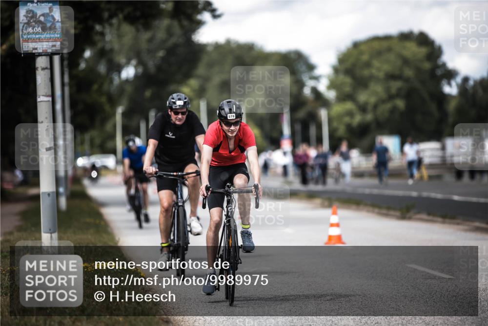16.08.2026 - KN Förde Triathlon 2026 H.Heesch http://msf.ph/oto/9989975 16.08.2026 13:23:46 Radfahren 517, 535, 578, 581, 729, 740 meine-sportfotos.de