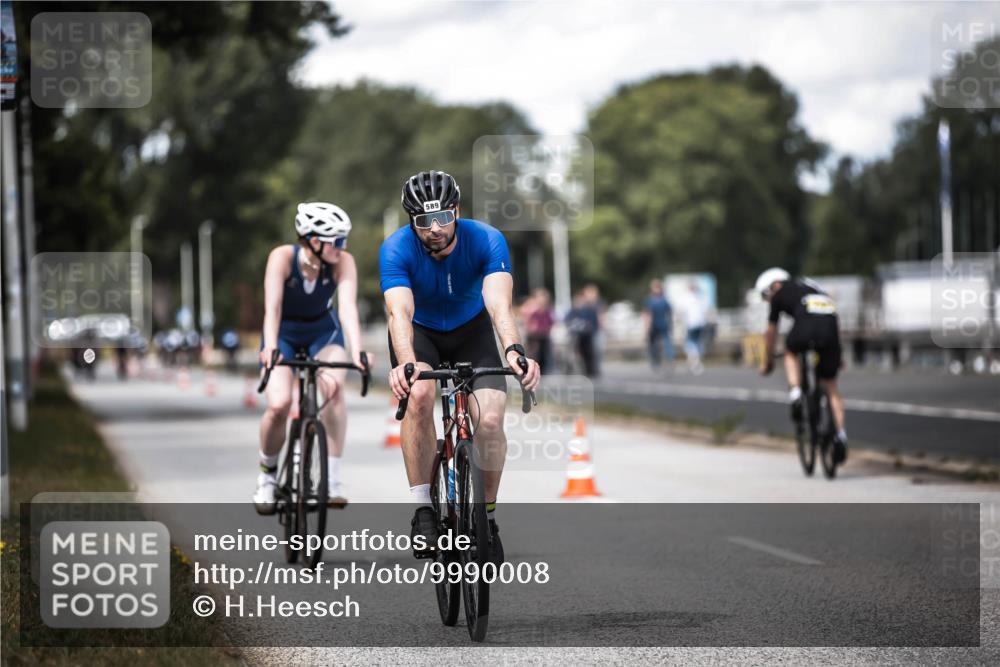 16.08.2026 - KN Förde Triathlon 2026 H.Heesch http://msf.ph/oto/9990008 16.08.2026 13:23:50 Radfahren 517, 535, 545, 578, 581, 589, 729, 746 meine-sportfotos.de