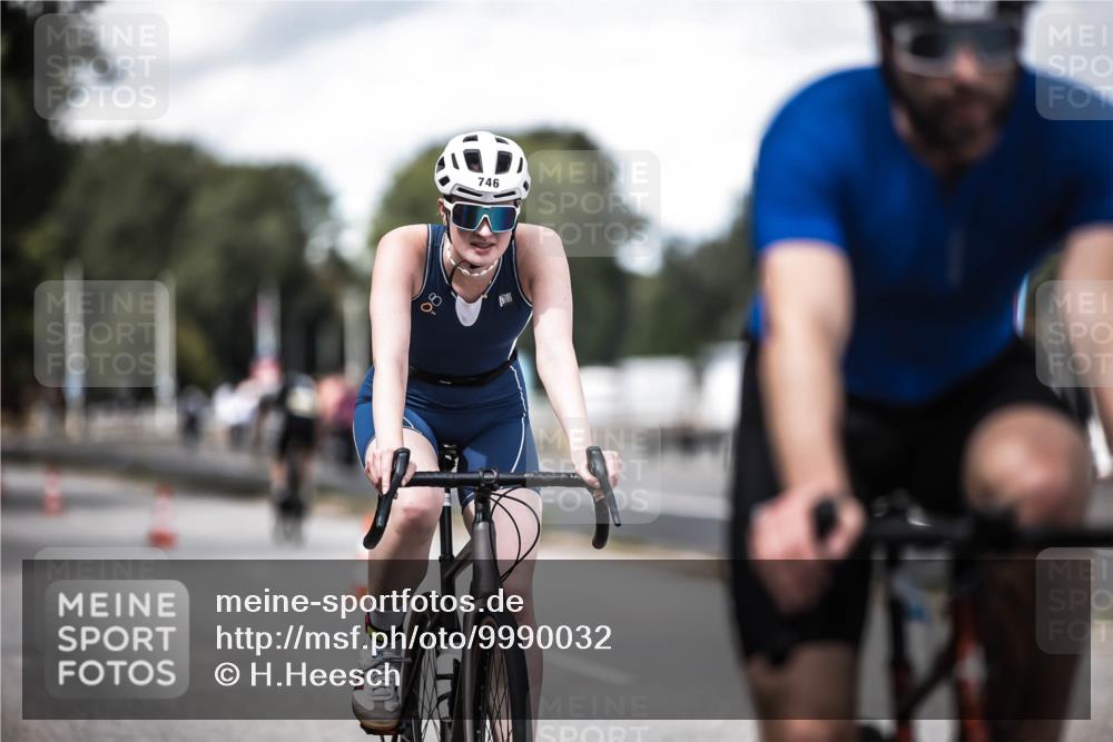 16.08.2026 - KN Förde Triathlon 2026 H.Heesch http://msf.ph/oto/9990032 16.08.2026 13:23:52 Radfahren 535, 545, 581, 589, 746 meine-sportfotos.de