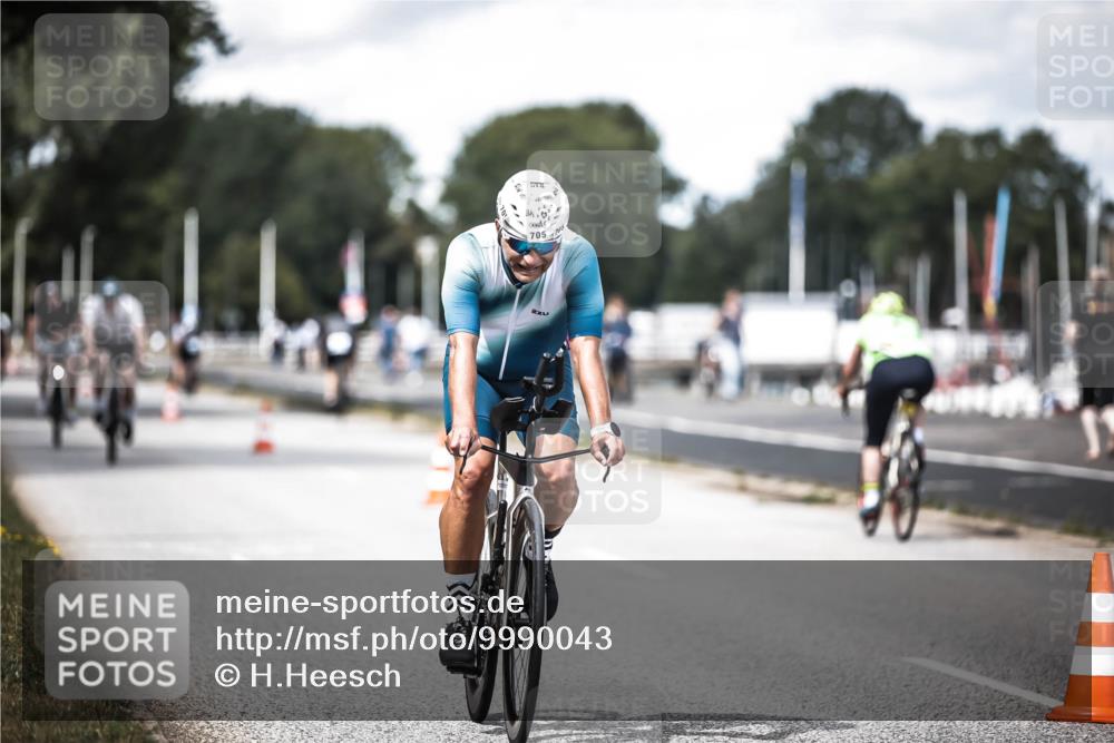 16.08.2026 - KN Förde Triathlon 2026 H.Heesch http://msf.ph/oto/9990043 16.08.2026 13:24:05 Radfahren  meine-sportfotos.de