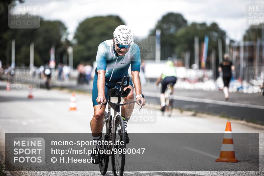 16.08.2026 - KN Förde Triathlon 2026 H.Heesch http://msf.ph/oto/9990047 16.08.2026 13:24:05 Radfahren  meine-sportfotos.de