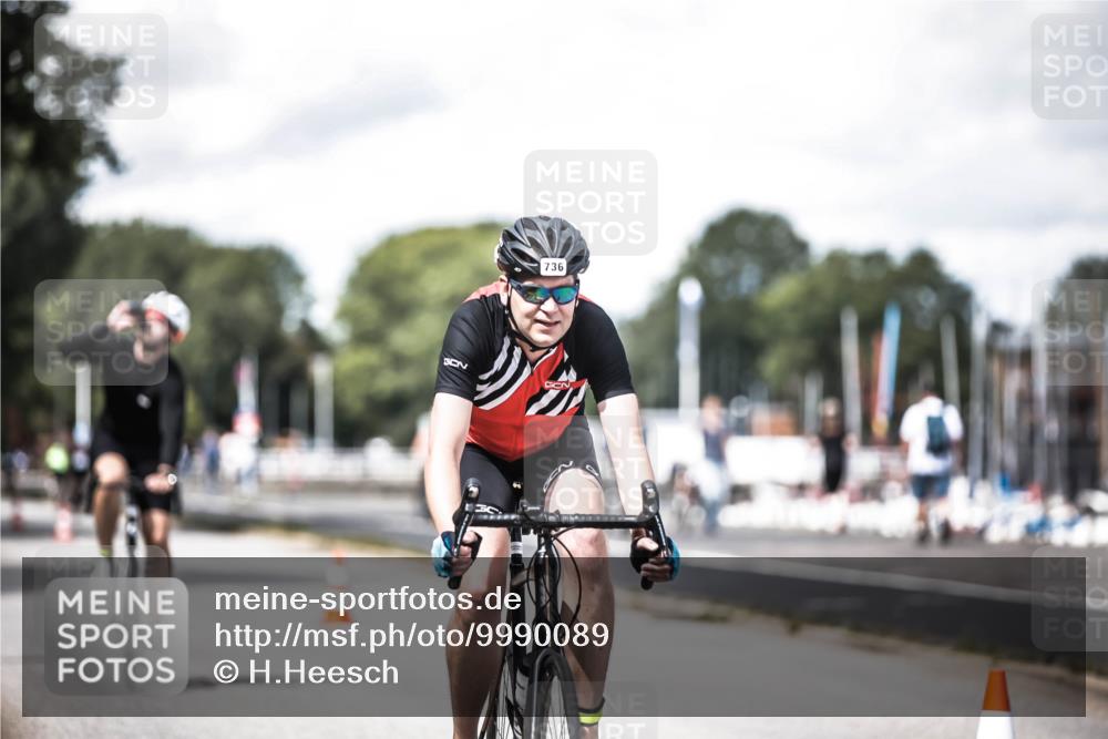 16.08.2026 - KN Förde Triathlon 2026 H.Heesch http://msf.ph/oto/9990089 16.08.2026 13:24:15 Radfahren 531, 572, 585, 724, 732, 736 meine-sportfotos.de