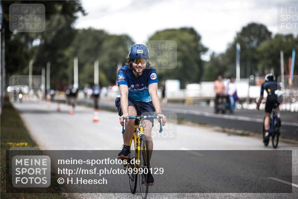 16.08.2026 - KN Förde Triathlon 2026 H.Heesch http://msf.ph/oto/9990129 16.08.2026 13:24:31 Radfahren 595 meine-sportfotos.de