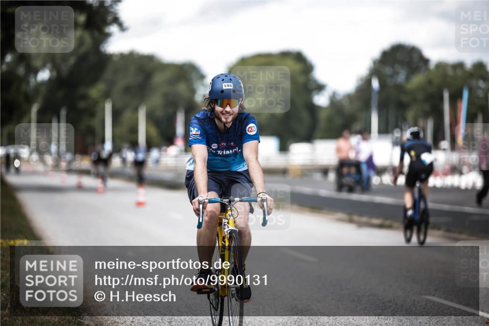 16.08.2026 - KN Förde Triathlon 2026 H.Heesch http://msf.ph/oto/9990131 16.08.2026 13:24:31 Radfahren 595 meine-sportfotos.de