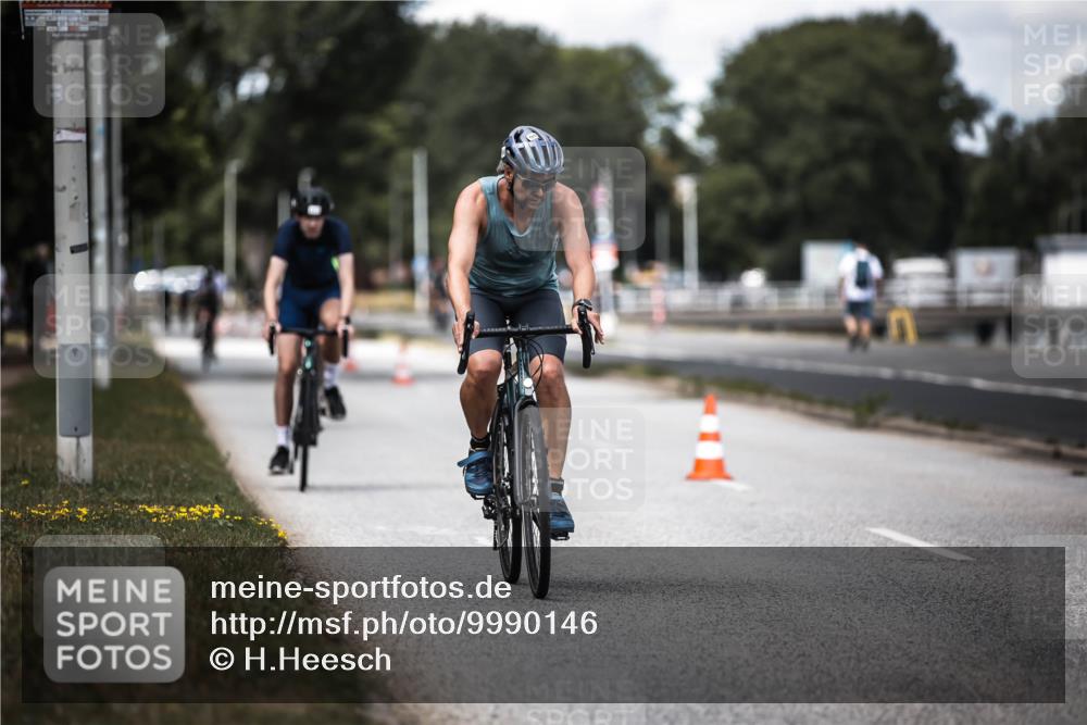 16.08.2026 - KN Förde Triathlon 2026 H.Heesch http://msf.ph/oto/9990146 16.08.2026 13:24:47 Radfahren 577 meine-sportfotos.de