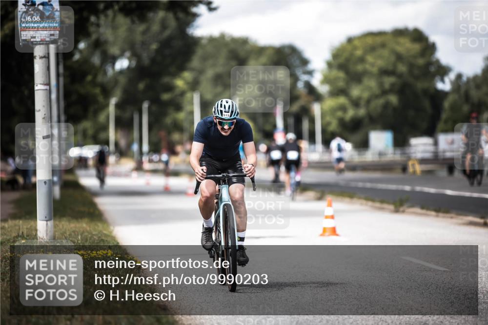 16.08.2026 - KN Förde Triathlon 2026 H.Heesch http://msf.ph/oto/9990203 16.08.2026 13:25:05 Radfahren 515, 745 meine-sportfotos.de