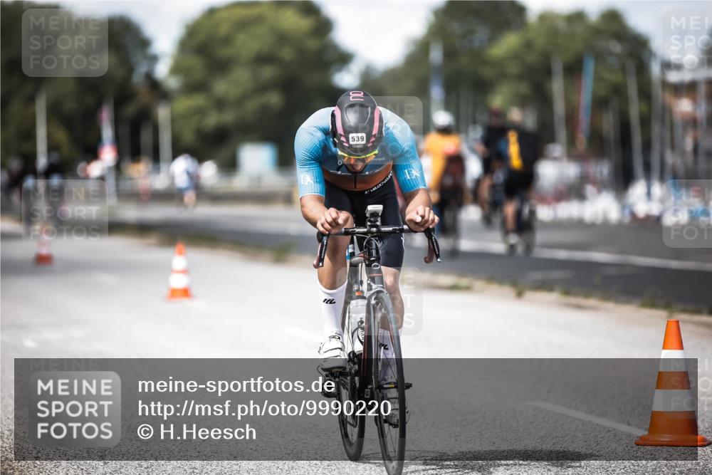 16.08.2026 - KN Förde Triathlon 2026 H.Heesch http://msf.ph/oto/9990220 16.08.2026 13:25:07 Radfahren 515, 745 meine-sportfotos.de
