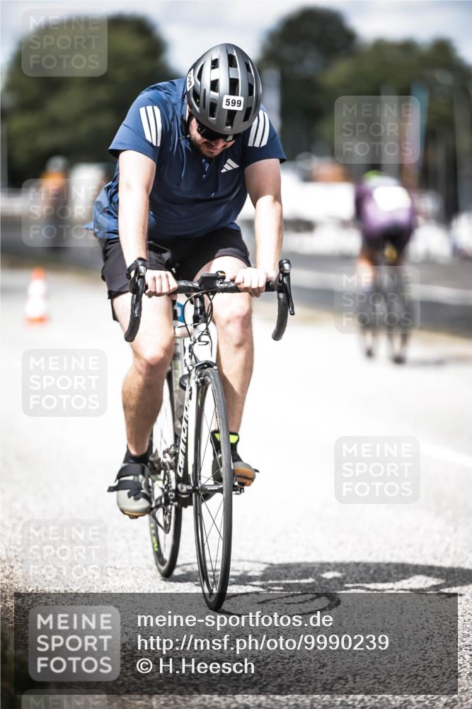 16.08.2026 - KN Förde Triathlon 2026 H.Heesch http://msf.ph/oto/9990239 16.08.2026 13:25:16 Radfahren 196, 599 meine-sportfotos.de
