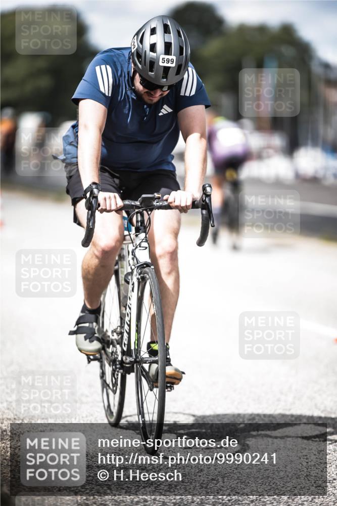 16.08.2026 - KN Förde Triathlon 2026 H.Heesch http://msf.ph/oto/9990241 16.08.2026 13:25:16 Radfahren 196, 599 meine-sportfotos.de