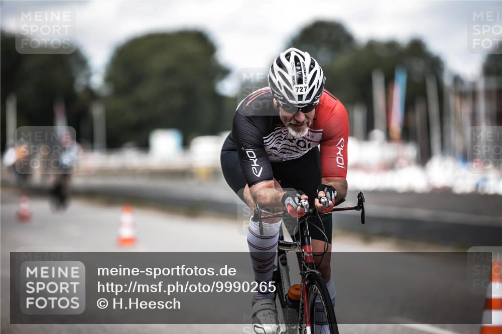 16.08.2026 - KN Förde Triathlon 2026 H.Heesch http://msf.ph/oto/9990265 16.08.2026 13:25:29 Radfahren 734 meine-sportfotos.de
