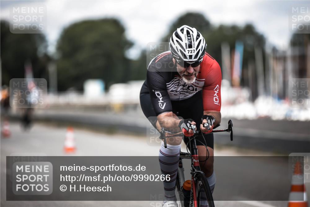 16.08.2026 - KN Förde Triathlon 2026 H.Heesch http://msf.ph/oto/9990266 16.08.2026 13:25:29 Radfahren 734 meine-sportfotos.de