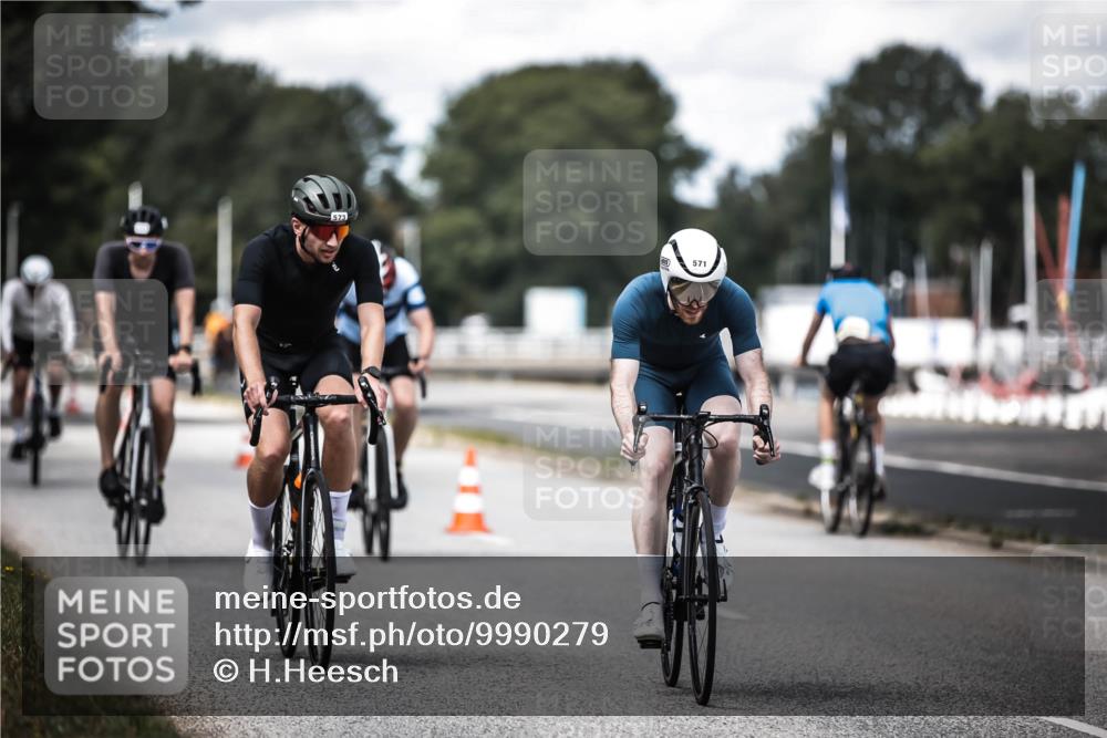 16.08.2026 - KN Förde Triathlon 2026 H.Heesch http://msf.ph/oto/9990279 16.08.2026 13:25:32 Radfahren 739 meine-sportfotos.de