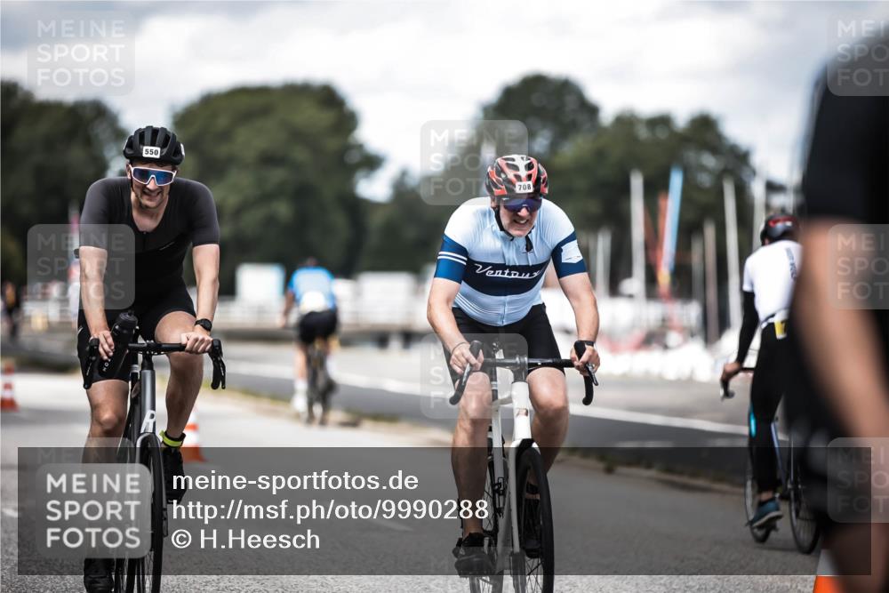 16.08.2026 - KN Förde Triathlon 2026 H.Heesch http://msf.ph/oto/9990288 16.08.2026 13:25:34 Radfahren 739 meine-sportfotos.de