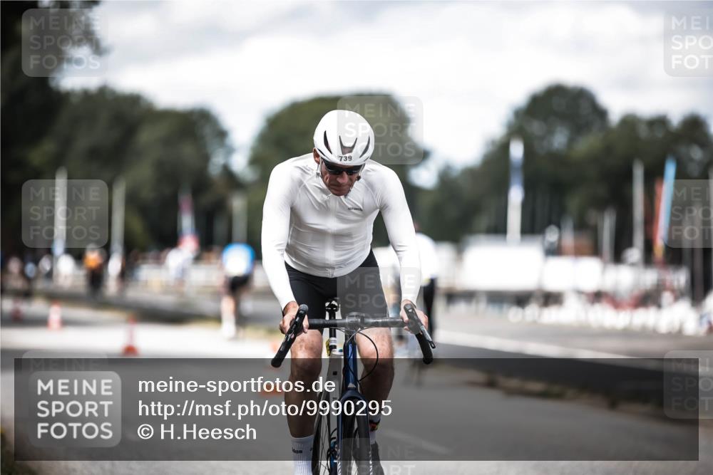 16.08.2026 - KN Förde Triathlon 2026 H.Heesch http://msf.ph/oto/9990295 16.08.2026 13:25:36 Radfahren 739 meine-sportfotos.de