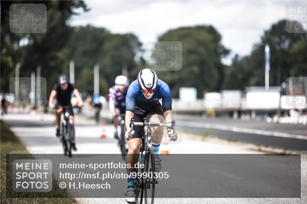 16.08.2026 - KN Förde Triathlon 2026 H.Heesch http://msf.ph/oto/9990305 16.08.2026 13:25:40 Radfahren 601, 711 meine-sportfotos.de