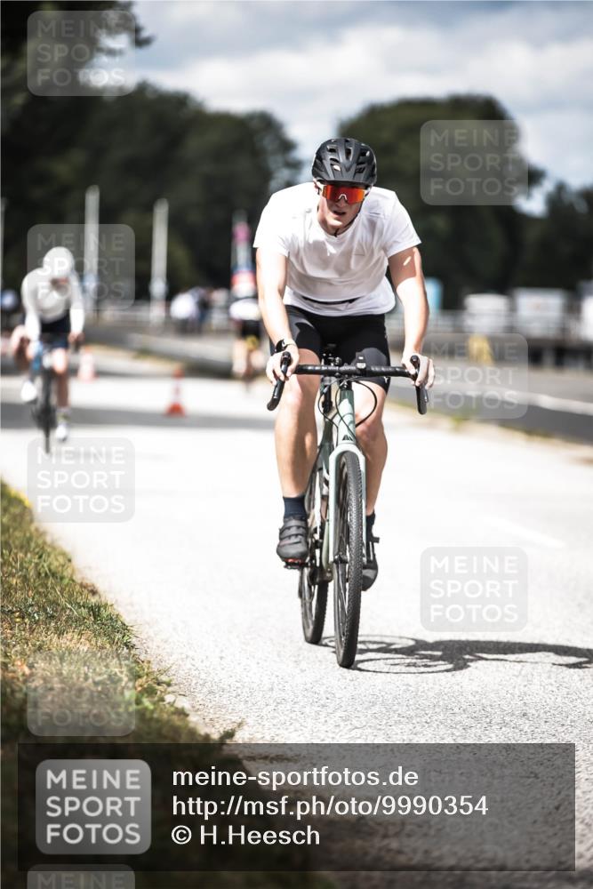 16.08.2026 - KN Förde Triathlon 2026 H.Heesch http://msf.ph/oto/9990354 16.08.2026 13:25:54 Radfahren 726 meine-sportfotos.de