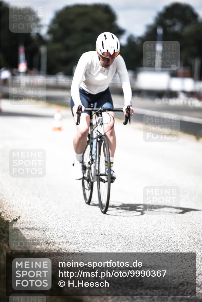 16.08.2026 - KN Förde Triathlon 2026 H.Heesch http://msf.ph/oto/9990367 16.08.2026 13:25:57 Radfahren 726 meine-sportfotos.de