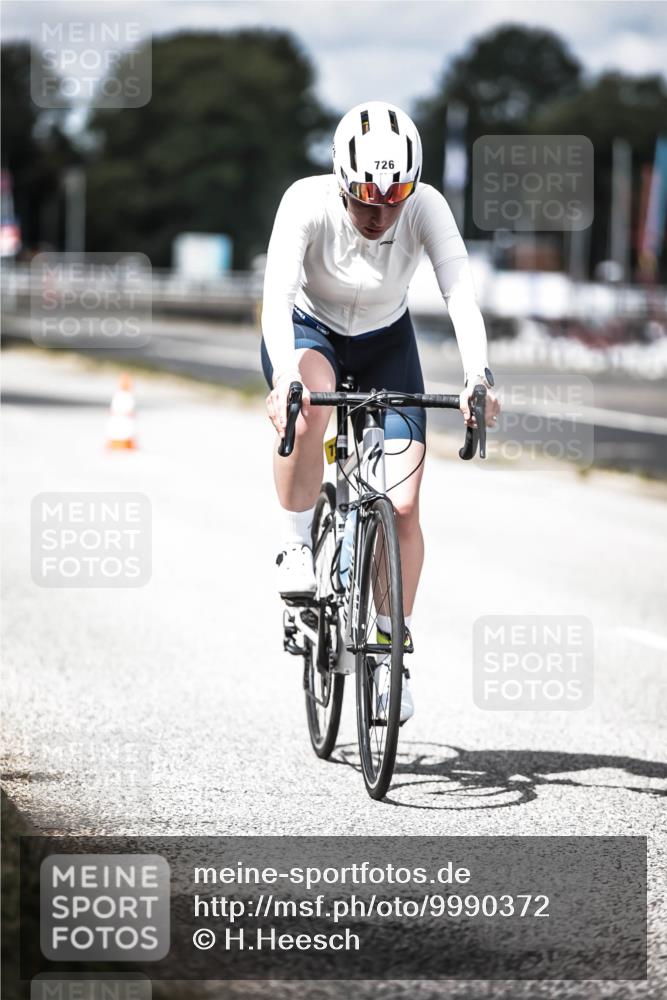 16.08.2026 - KN Förde Triathlon 2026 H.Heesch http://msf.ph/oto/9990372 16.08.2026 13:25:57 Radfahren 726 meine-sportfotos.de