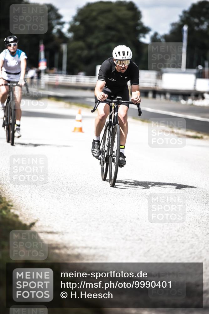 16.08.2026 - KN Förde Triathlon 2026 H.Heesch http://msf.ph/oto/9990401 16.08.2026 13:26:02 Radfahren 731 meine-sportfotos.de