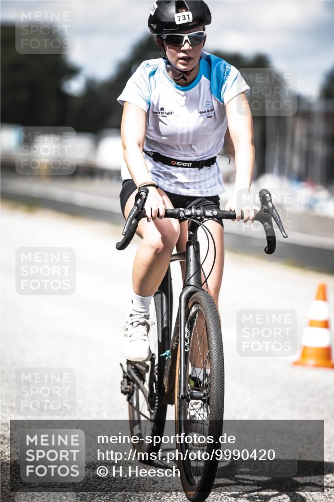 16.08.2026 - KN Förde Triathlon 2026 H.Heesch http://msf.ph/oto/9990420 16.08.2026 13:26:04 Radfahren 731 meine-sportfotos.de