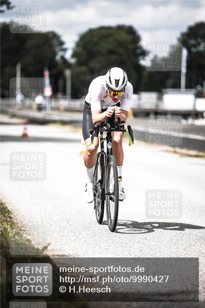 16.08.2026 - KN Förde Triathlon 2026 H.Heesch http://msf.ph/oto/9990427 16.08.2026 13:26:09 Radfahren  meine-sportfotos.de